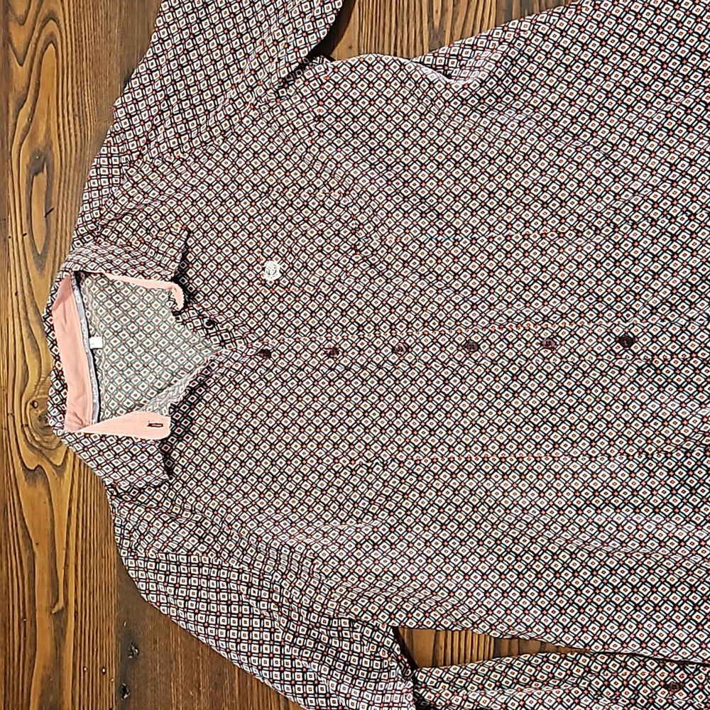 Women's button down shirt cinch